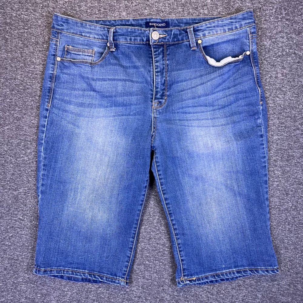 Bandolino Riley Blue Faded Denim Bermuda Shorts Size 14